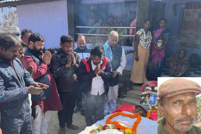 पंचतत्व में विलीन हुए खरसावां के पूर्व विधायक गुलाब सिंह मुंडा, 1972 के चुनाव में दो हजार खर्च कर बने थे MLA