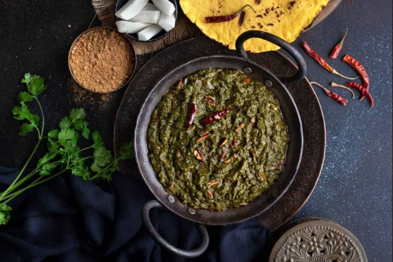 Mooli ke Patto ka Saag Recipe: मूली के पत्तों को फेंकने से पहले जान लें ये रेसिपी