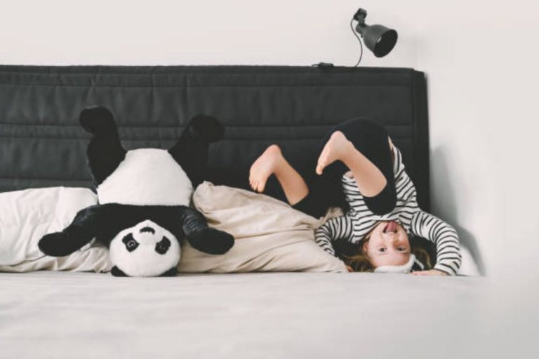 Parenting Tips: बच्चों की परवरिश के लिए पांडा पेरेंटिंग क्यों मानी जाती है बेस्ट?