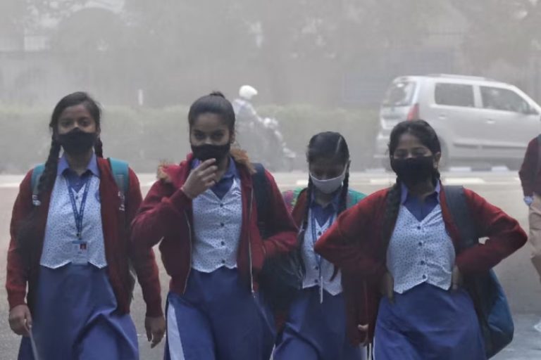 School Closed in Bhagalpur: 23 जनवरी तक भागलपुर में स्कूल बंद, DM ने जारी किया आदेश