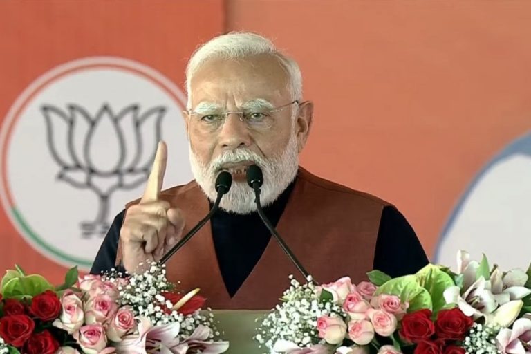 शीशमहल और आप-दा ने दिल्ली को बर्बाद किया, पीएम मोदी का AAP पर ताबड़तोड़ प्रहार