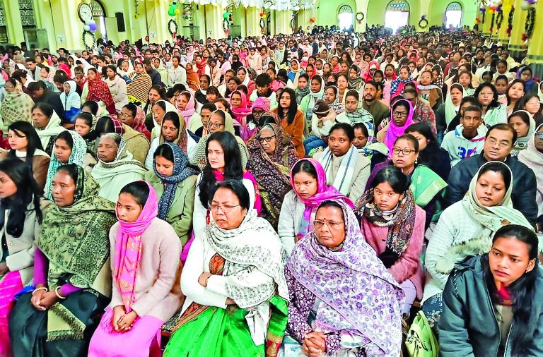 ranchi news : मसीही विश्वासियों ने विशेष आराधना के साथ नववर्ष की शुरुआत की