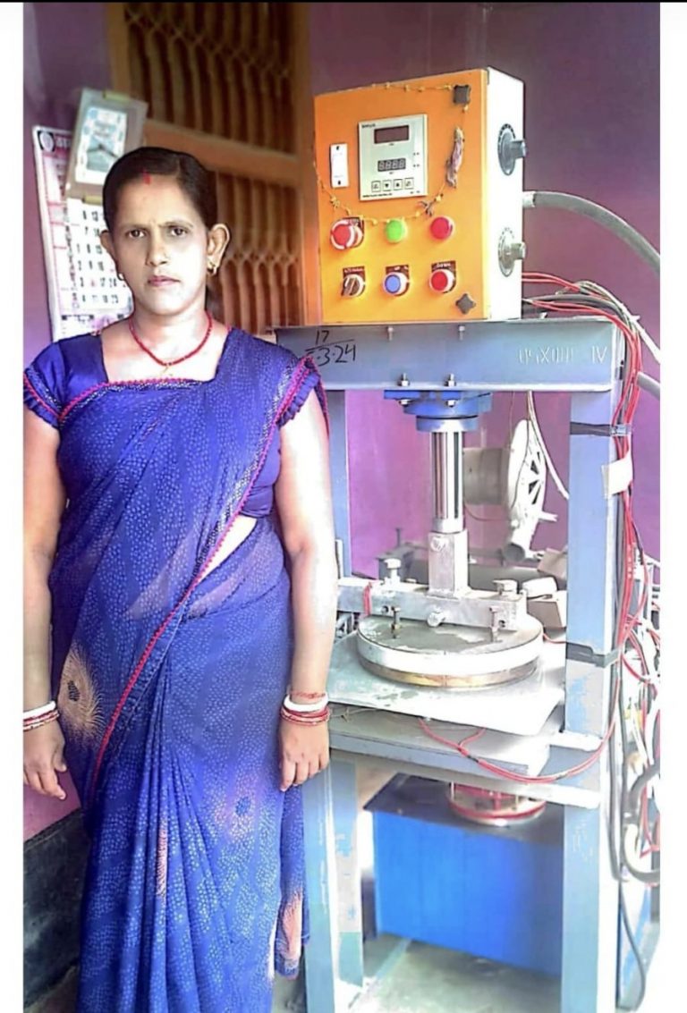 मुख्यमंत्री ने पूनम की सफलता की कहानी अपने ऑफिसियल हैंडल पर किया साझा