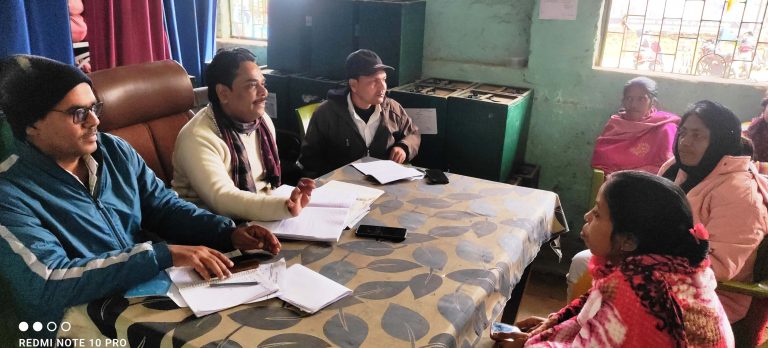 महादलित समुदाय के वंचितों का आधार कार्ड व जन्म प्रमाण पत्र बनाने का निर्देश