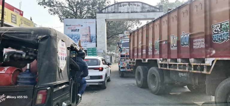 गिद्धौर के रतनपुर चौक एक घंटे तक लगा रहा जाम