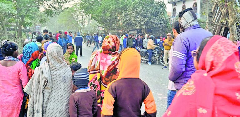 Chhapra News : दो बाइकों की टक्कर में एक युवक की मौत, दो घायल