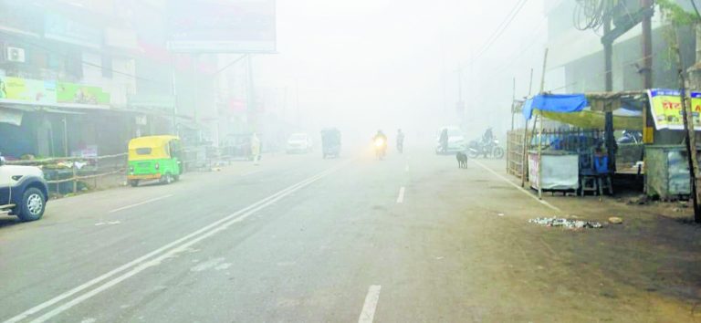 Gopalganj News  : आज से और बढ़ेगी ठंड, अब कोल्ड डे के बन रहे आसार, दोपहर में धूप से मिली राहत
