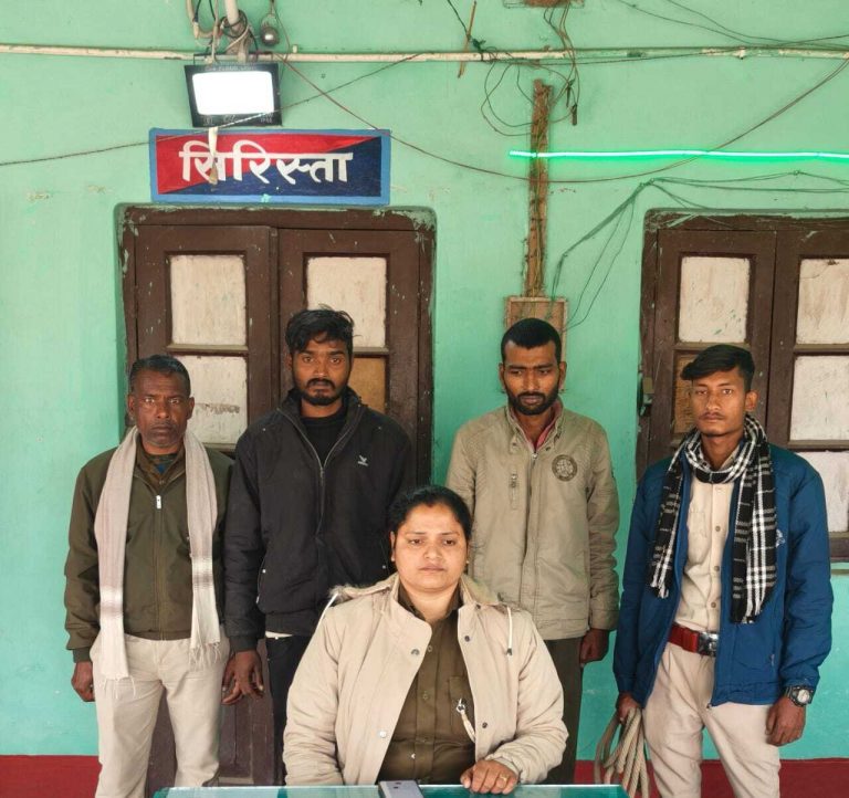 दो शराब तस्कर व दो शराबी गिरफ्तार, भेजा न्यायिक हिरासत