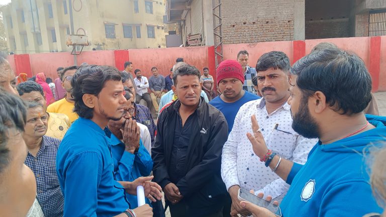 Bokaro News : सांसद ने समस्या का हरसंभव  समाधान निकालने का दिया आश्वासन