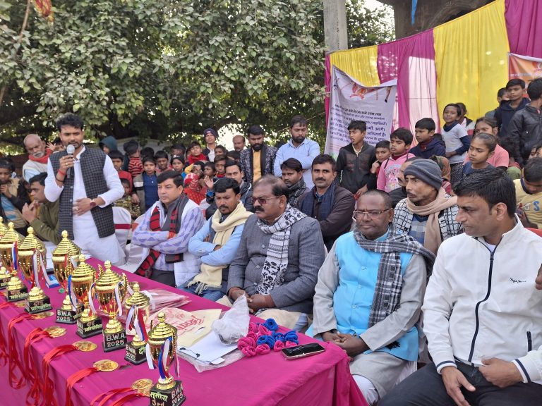 पार्वती, खुशी, आर्यन व गौरव मैराथन दौड़ में रहे अव्वल