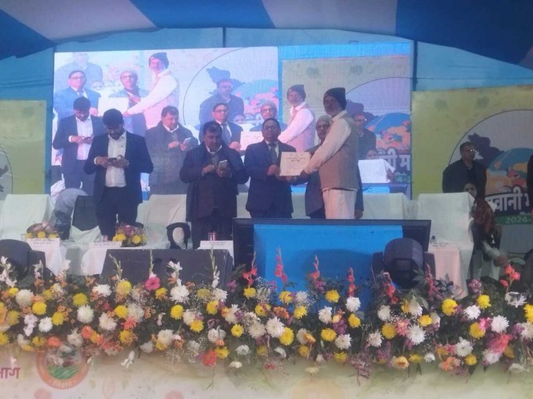 बागवानी महोत्सव में मधेपुरा के राजेंद्र व उनके पुत्रों ने जीता पुरस्कार