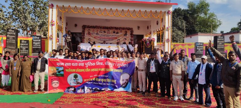 ग्राम रक्षा दल के सदस्यों ने उप मुख्यमंत्री को सौंपा ज्ञापन