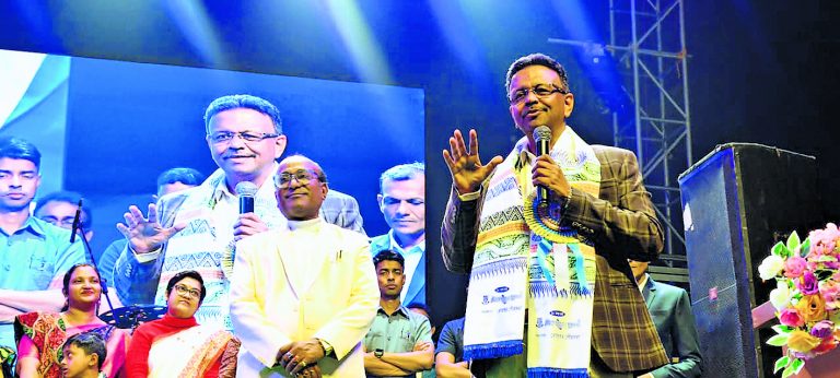 ममता को कांग्रेस से हटाने पर ही बंगाल से हटी माकपा: फिरहाद