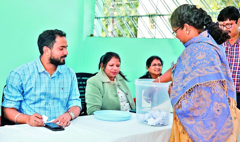 Rourkela News :  बस्तीवासियों को आवास वितरण के लॉटरी की प्रक्रिया शुरू
