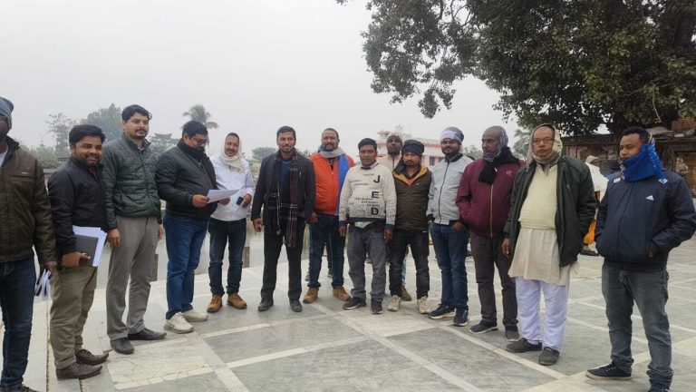 हटा लें अतिक्रमण, नहीं तो कार्रवाई