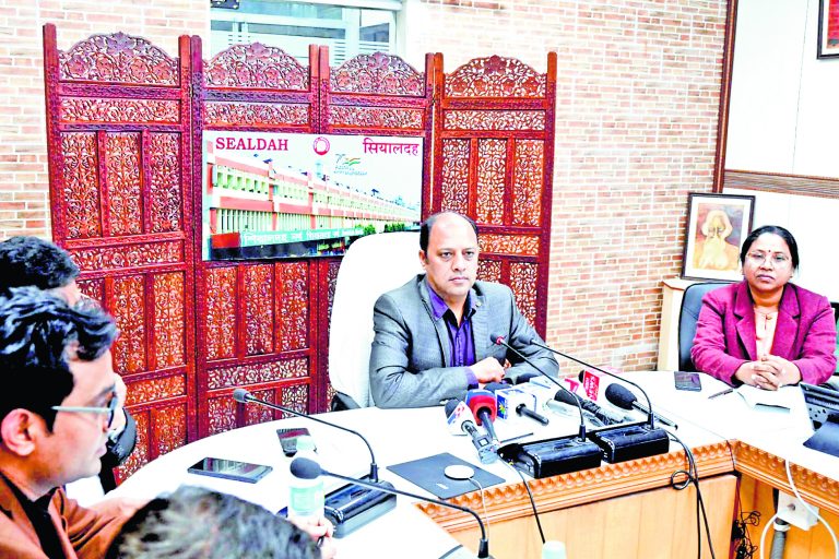 सियालदह मंडल में चलेंगी 102 गंगासागर मेला स्पेशल लोकल