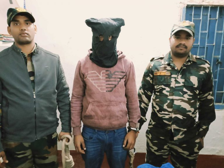 गिरिडीह का साइबर ठग नारायणपुर से गिरफ्तार