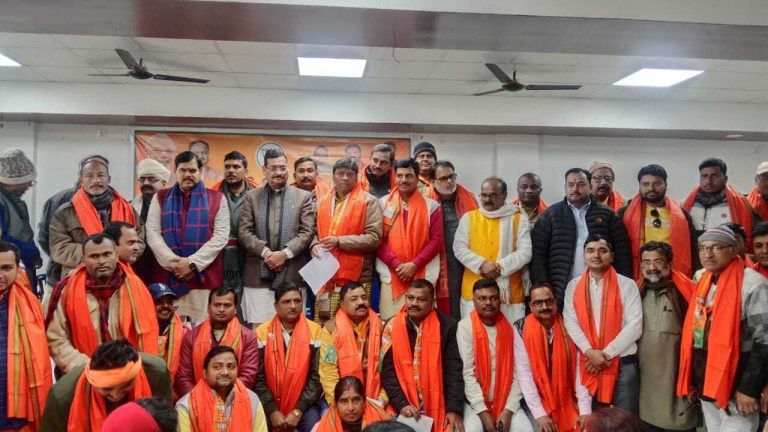 भाजपा में मेहनती कार्यकर्ताओं को मिलता है सम्मान: दीपक प्रकाश