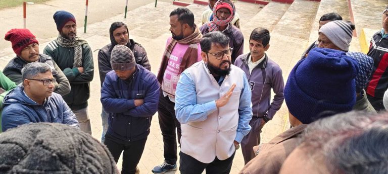 Bokaro News : स्विच यार्ड के मजदूरों ने घंटों ठप कराया काम