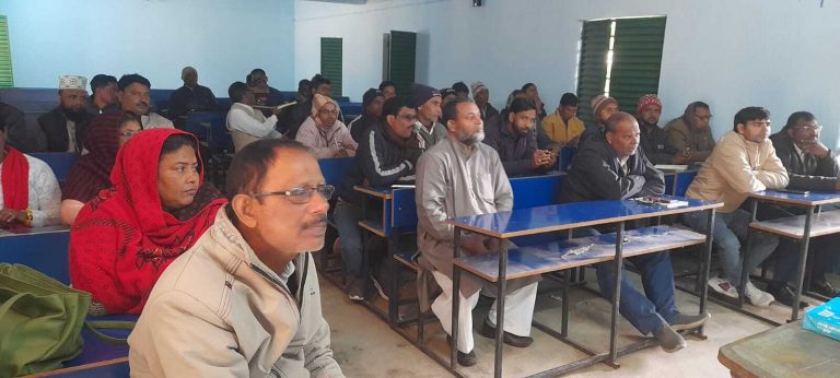 Deoghar news : अपार आइडी बनाने समेत अन्य कार्यक्रमों को लेकर शिक्षकों को कार्यशाला में दिया प्रशिक्षण