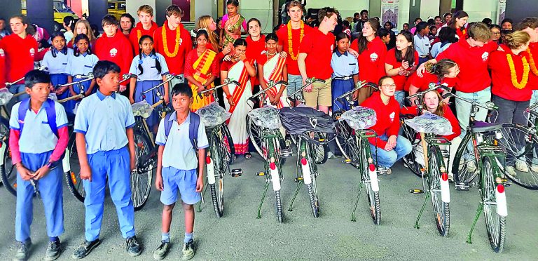 Ranchi News : बेल्जियम के विद्यार्थियों ने संत जेवियर्स स्कूल रांची का किया दौरा