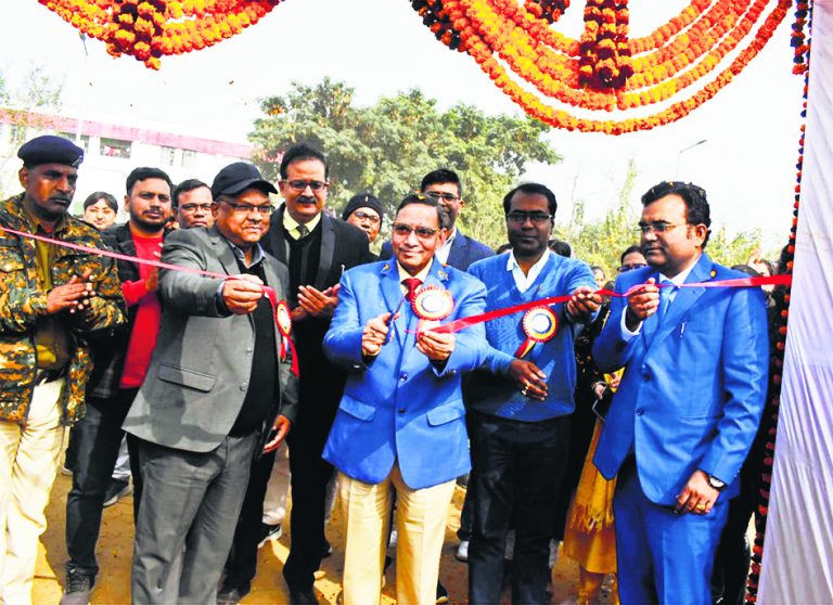 Gaya News : जीत-हार से परे खेल की भावना से खेलें : कुलपति