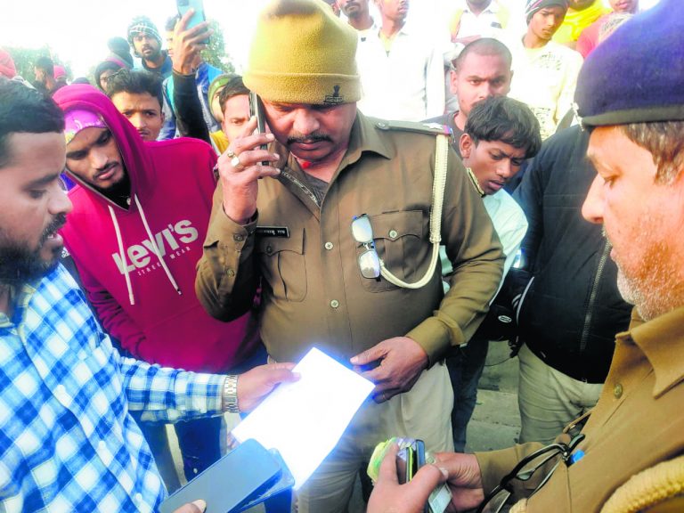 Gaya News : स्कॉर्पियो ने बाइक सवार को पीछे से मारा धक्का, मौके पर मौत