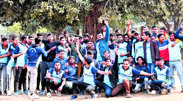 Gaya News : क्विज में राजकीय पॉलिटेक्निक गया ने टिकारी को दी शिकस्त