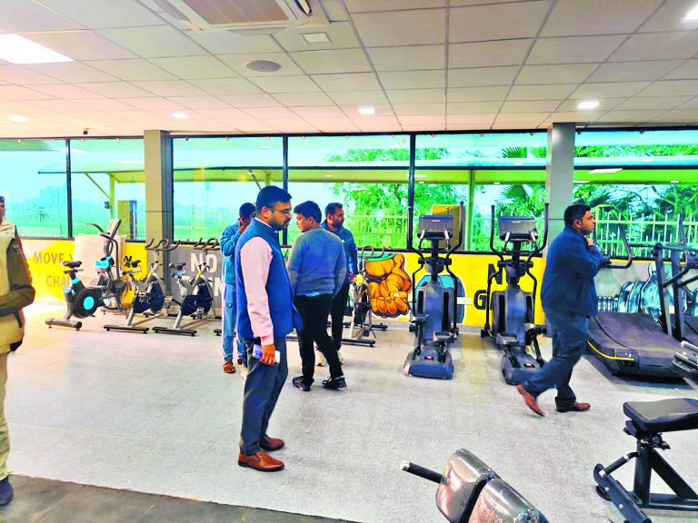 शहर के फिटनेस पार्क का लिया जायजा