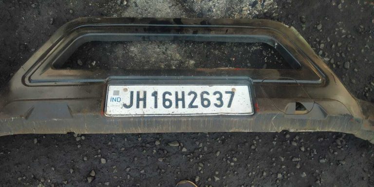 बोलेरो ने बाइक सवार को मारी टक्कर, दो युवक घायल