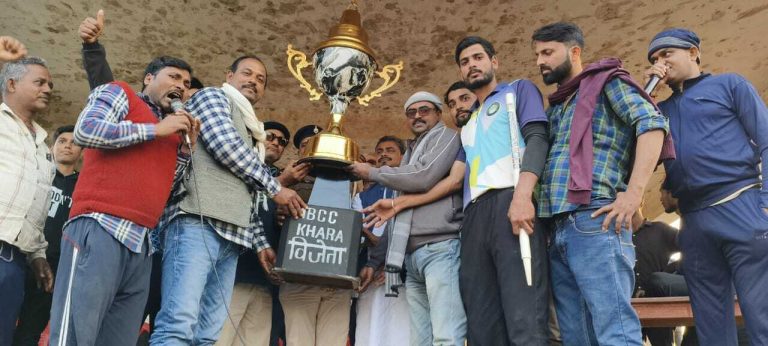 Madhepura news : खगड़िया ने सहशोल को हराकर शील्ड पर जमाया कब्जा
