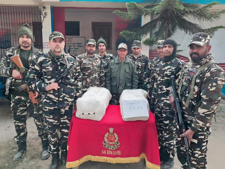 33 किलो गांजा जब्त, तस्कर फरार