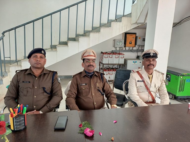 बांका पुलिस के साथ मिलकर बालू तस्करी पर लगायी जायेगी रोक : एसपी