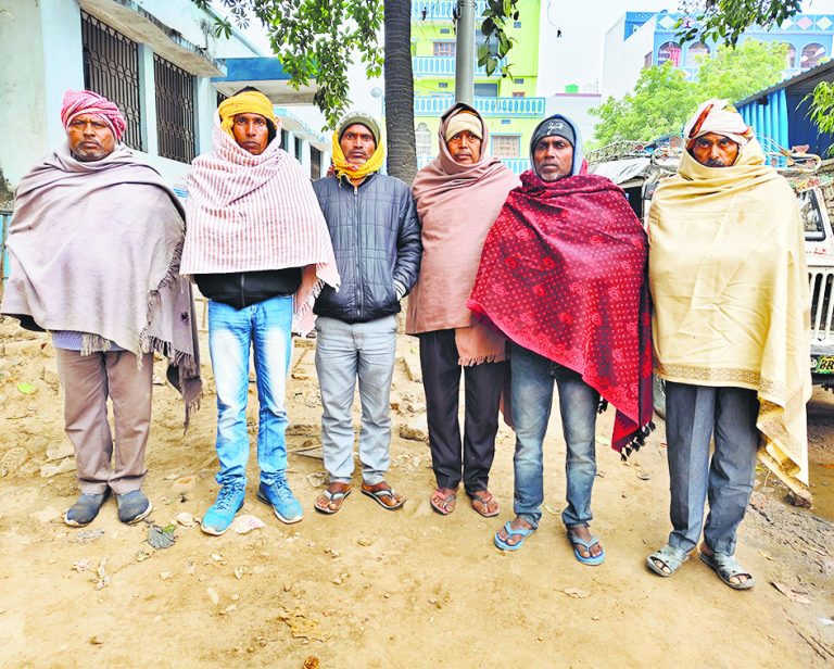 फंदा लगाकर युवक ने की खुदकुशी, परिजनों ने उसके दोस्तों पर लगाया हत्या का आरोप