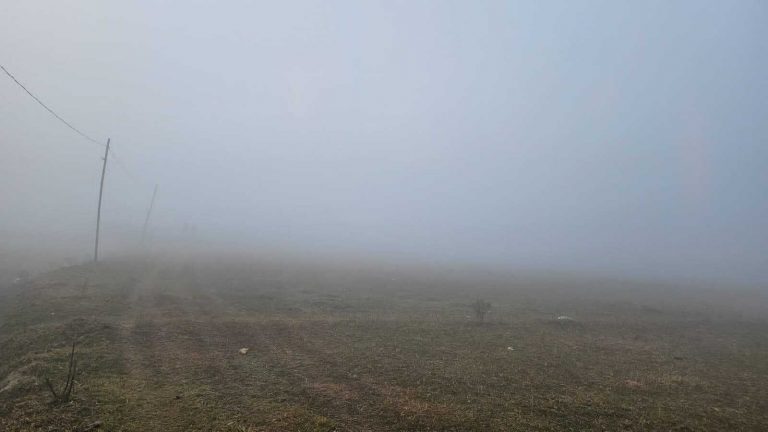 Madhubani News : हाड़ कंपाने वाली ठंड से लोगों की दिनचर्या प्रभावित