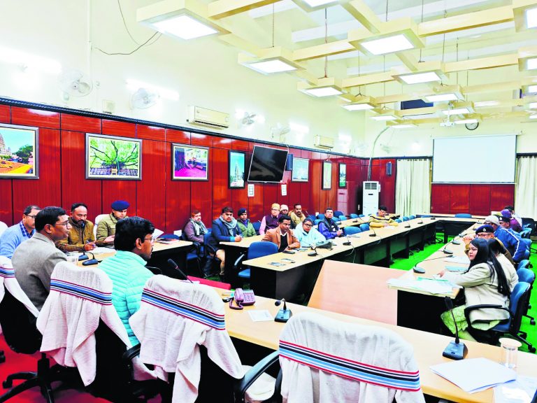 Gaya News : वरीय पदाधिकारी महादलित टोलों में करेंगे झंडोत्तोलन