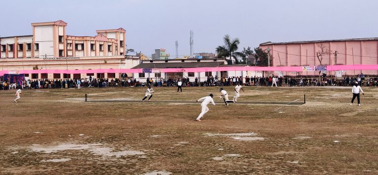 Madhubani News : सोनपुर की टीम जनकपुर को हराकर सेमीफाइनल में बनायी जगह