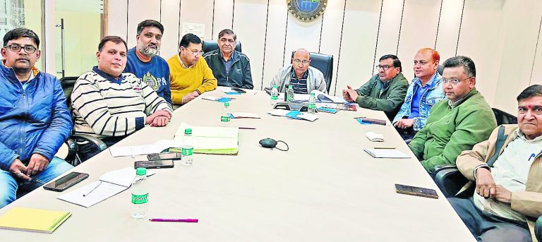 Ranchi News : बिजली खपत में अनियमितता की जांच के बाद विभाग करे कार्रवाई