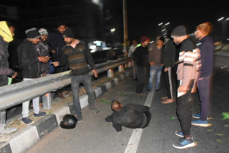 Dhanbad News : पांच दुर्घटनाओं में एक की मौत व पांच जख्मी