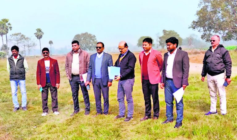 Hajipur News : गोरौल में खुलेगा डिग्री कॉलेज, टीम ने किया निरीक्षण