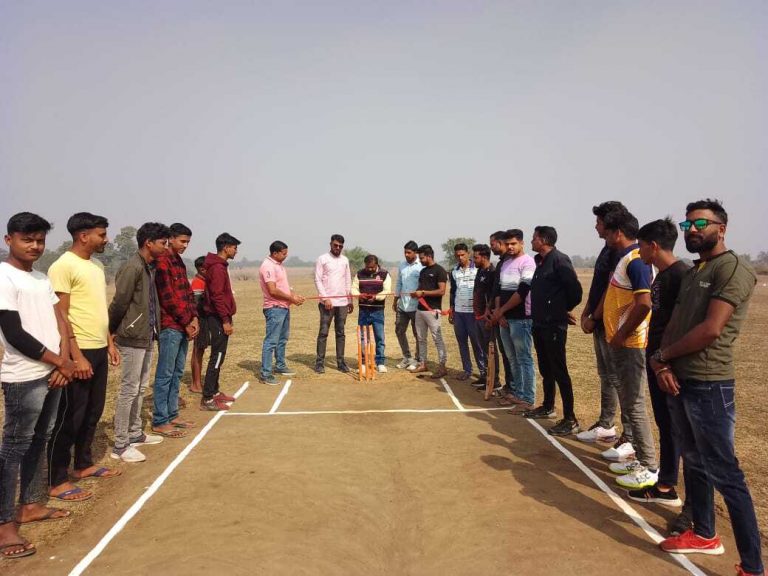 विपिन- इलेवन ने माही इलेवन को तीन रन से हराया