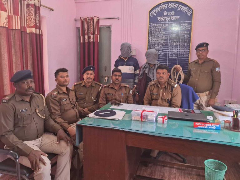 सोने-चांदी के जेवरात ठगी मामले के दो आरोपित देवघर से गिरफ्तार