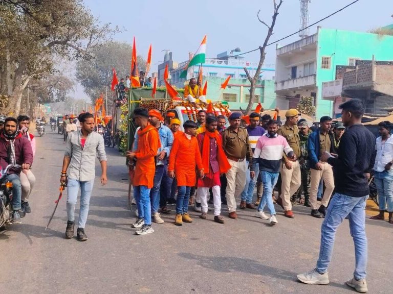 हिंदू स्वाभिमान दल ने निकाली शोभायात्रा