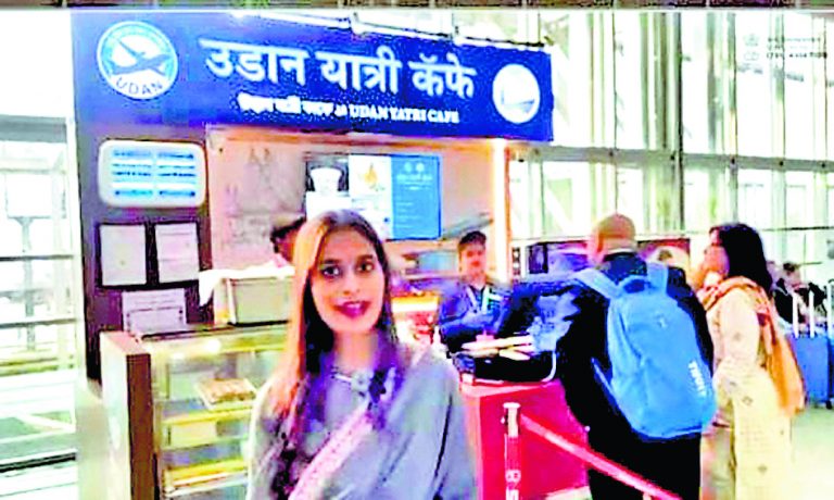 ‘उड़ान यात्री कैफे’ में हर दिन आ रहे 900 कस्टमर