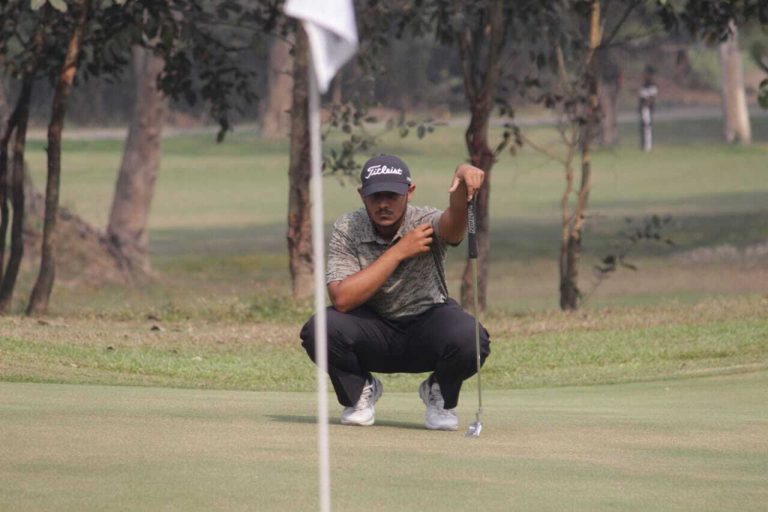 golf Pre-Qualifying : आदित्य गर्ग ने फाइनल स्टेज के लिए किया क्वालिफाई