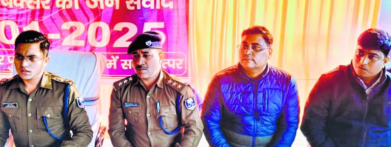 Buxar News : शराब तस्करों पर लगाम लगाने के लिए गंगा में नाव से की जायेगी गश्ती