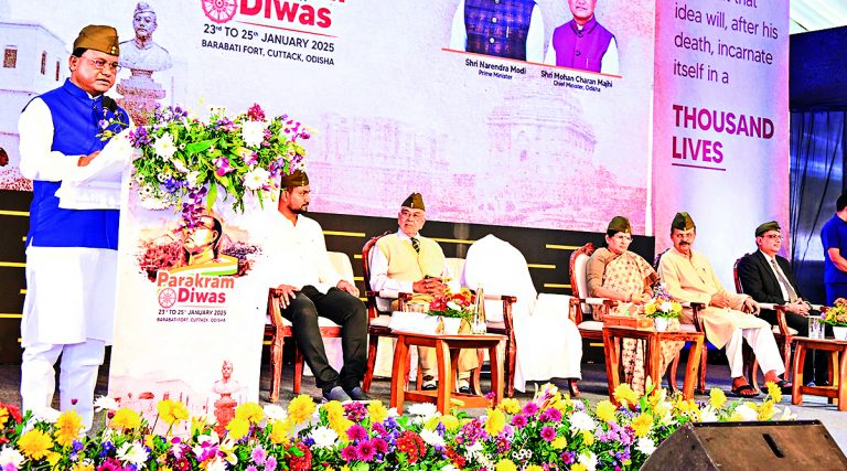 Bhubaneswar News: समृद्ध और विकसित भारत के निर्माण को नेताजी के आदर्शों से प्रेरणा लें युवा : मोहन माझी