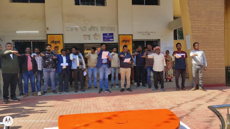 30 हजार लोगों ने ली ट्रैफिक नियम का पालन करने की शपथ