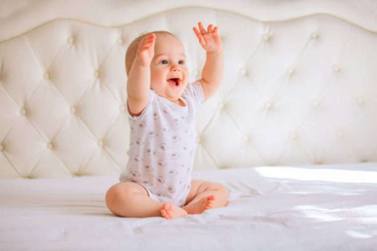 Baby Names: आपके बच्चे पर जंचेगे K अक्षर के ये बेहतरीन नाम, देखें लिस्ट