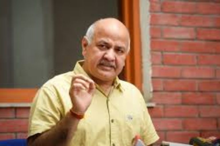 AAP: निजी स्कूल भाजपा की शह पर बढ़ा रहे हैं मनमानी फीस